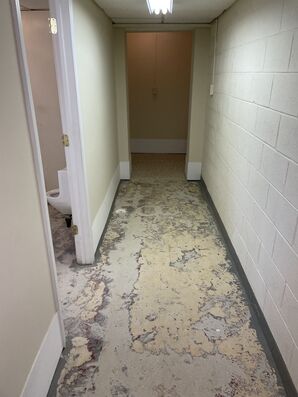 Before And After Epoxy Flooring Services in Mount Lebanon, PA (4)